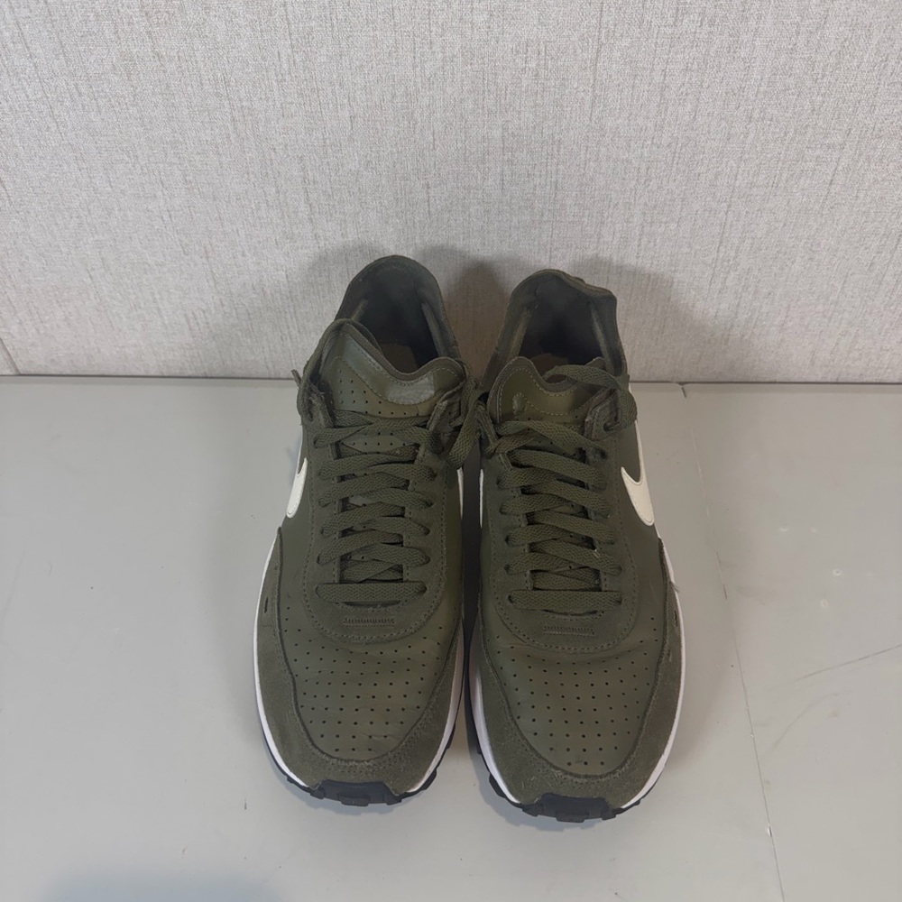 Nike Waffle One Leather Medium Olive Size‎ 9.5 - Picture 8 of 16